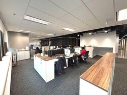 United Square (D11), Office #549418651